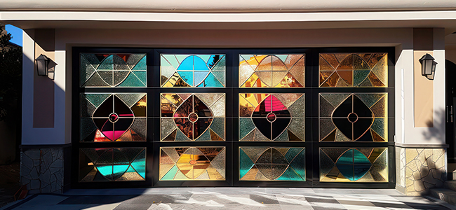 Balance scale with a house on one side and coins on the other, highlighting the financial considerations of property investment